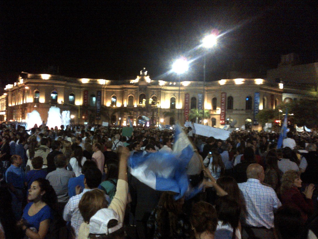 Protesta 13-9-2012 frente Patio Olmos