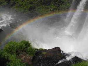 Foto cataratas del Iguazú 10 -arco iris