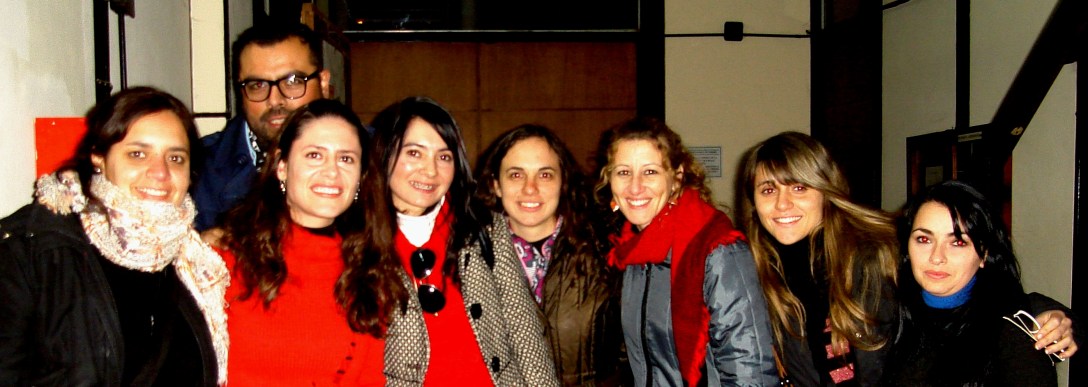 Los compañeros festejando