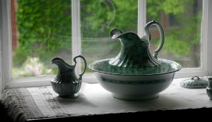 Interesante vajilla. Fotografía tomada en la casa de Henry Wadsworth Longfellow en Boston, USA.