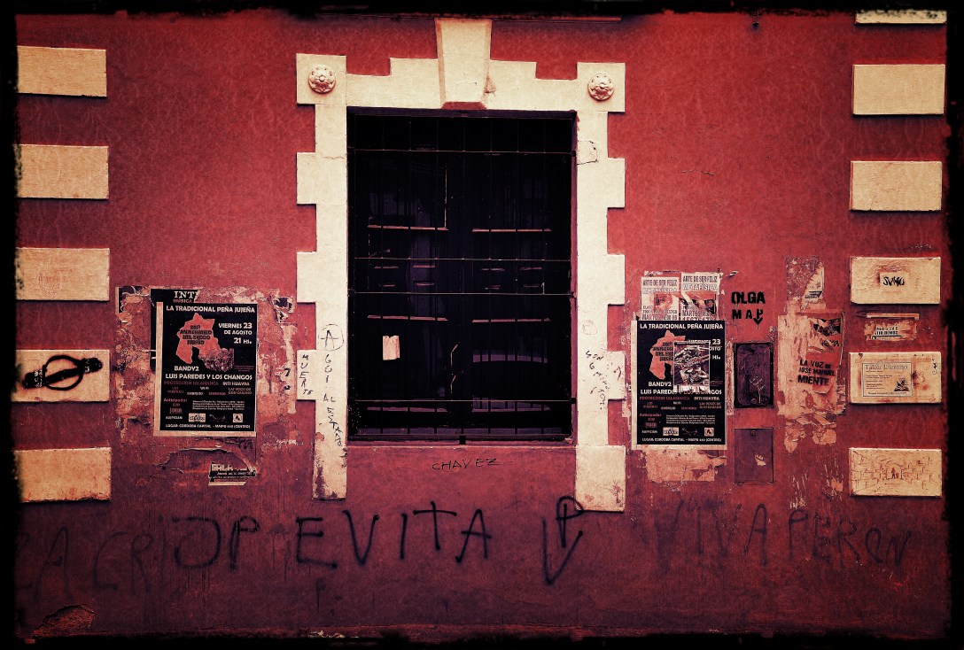 Ventana Paseo de las Artes, Barrio Güemes, Córdoba